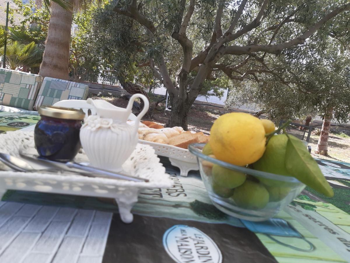 Bed and Breakfast Casanonnavittoria Terrasini Esterno foto
