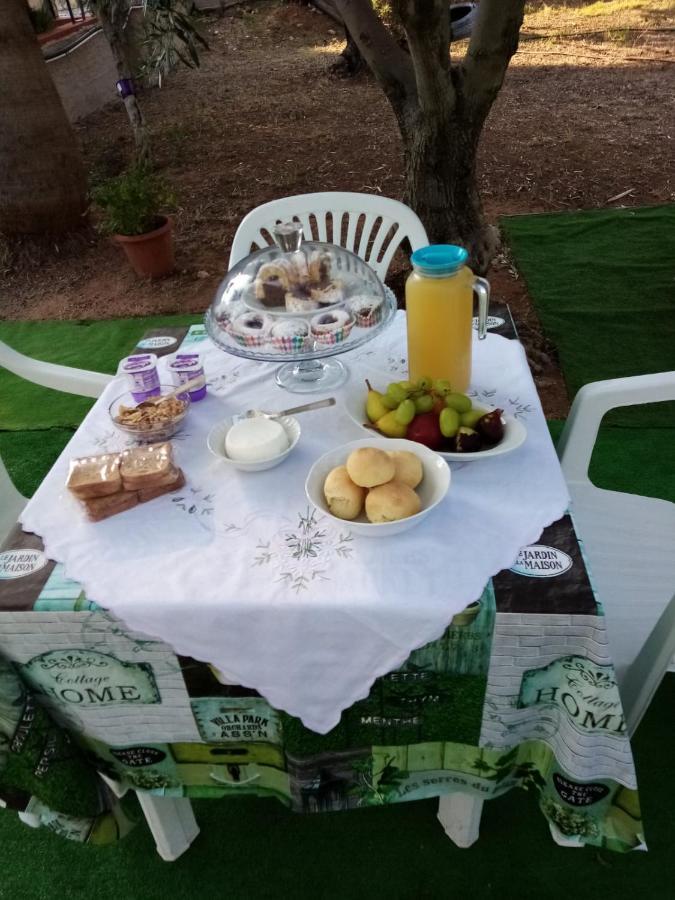 Bed and Breakfast Casanonnavittoria Terrasini Esterno foto