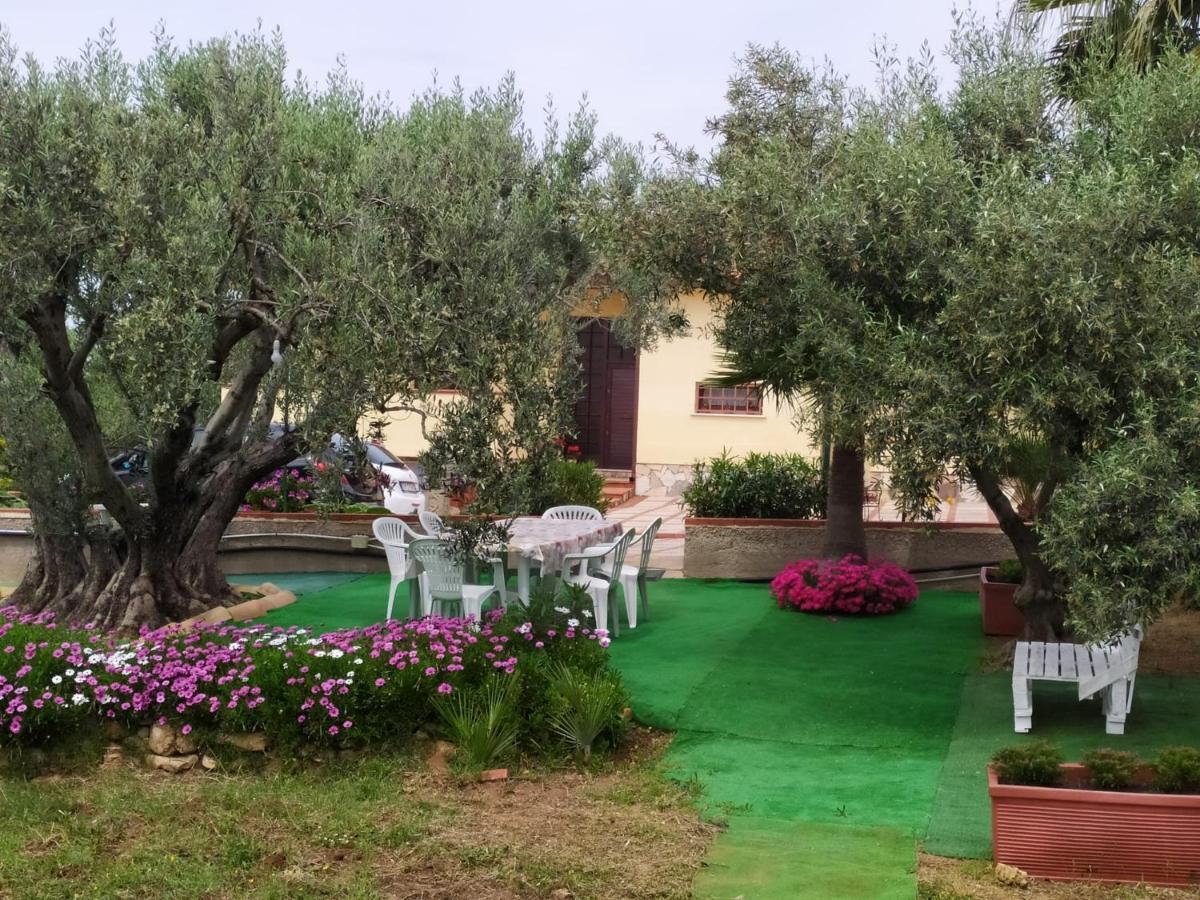Bed and Breakfast Casanonnavittoria Terrasini Esterno foto